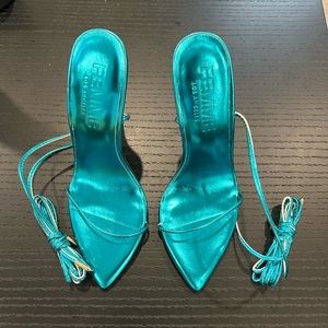 Women high hills sandals bring new